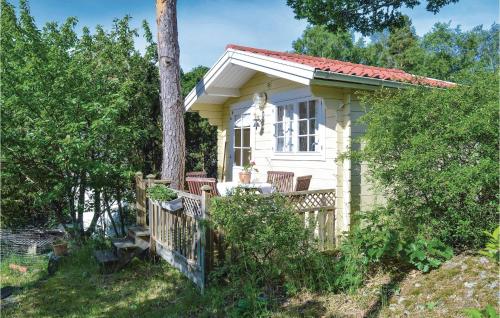 Gorgeous Home In Sr With Kitchenette