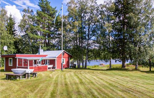 Cozy Home In Strmsund With Lake View